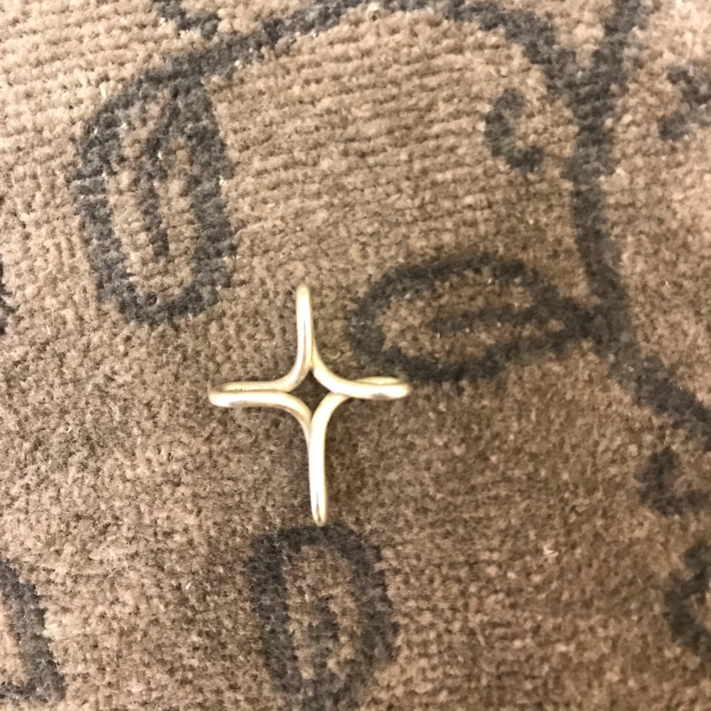 Elsa Peretti, Tiffany & Co. cross charm